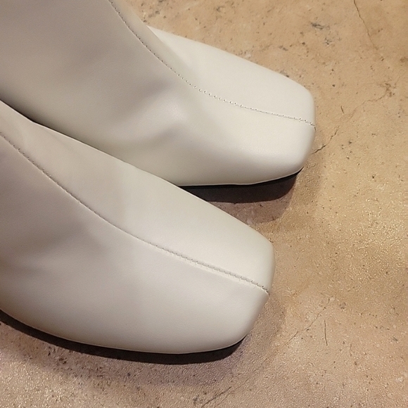 NEW! FRENCH CONNECTION Tall Liv Boots Snakeskin Heel Zipper Accent 6. - Picture 5 of 9